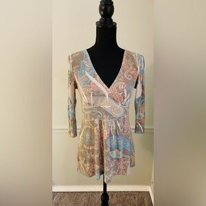 Body Central V Neck Top Blouse Size L